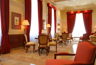Foto del salón de reuniones del Hotel Pelayo en el Directorio de Empresas del Elefante Azul de Avilés